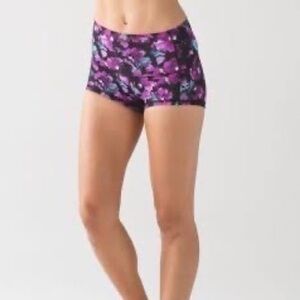 Lululemon Wunder Short